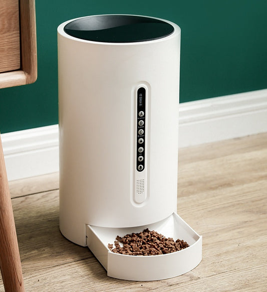Smart Pet Feeder - Timed Feeding Solution for Your Furry Friends