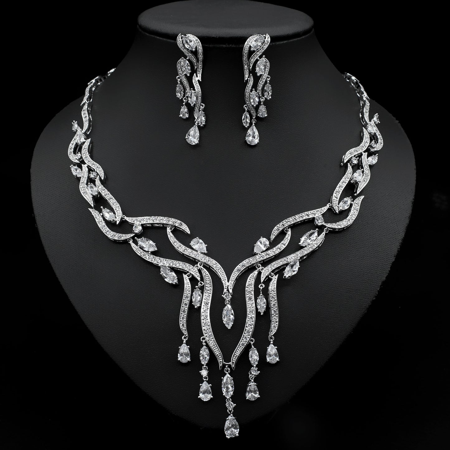 New Crystal Jewelry Zircon Jewelry Set with Tassel Pendant